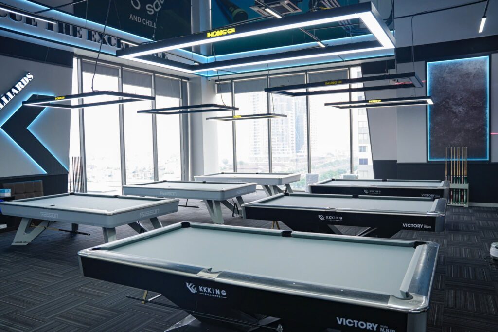 Bàn bida lỗ KKKing Billiards tại Quận 6 Tp.HCM